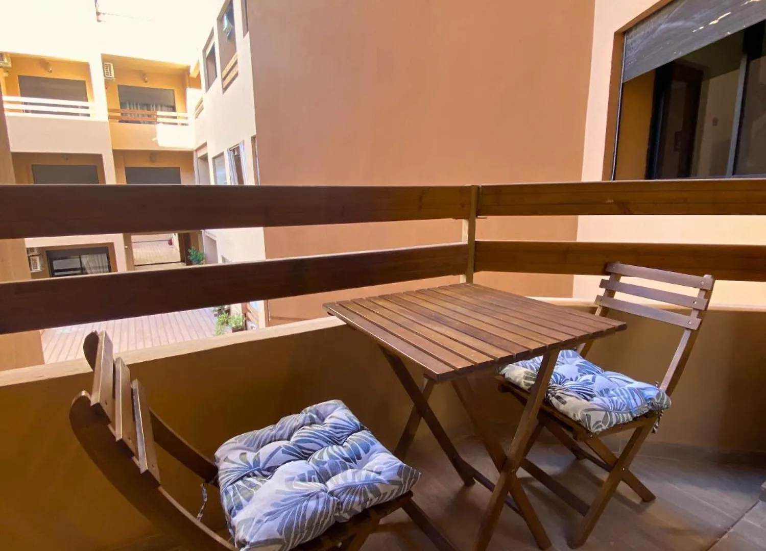 Le Modern Et Centrale Avec Piscine Et Parking Prive Marrakesh 0*,