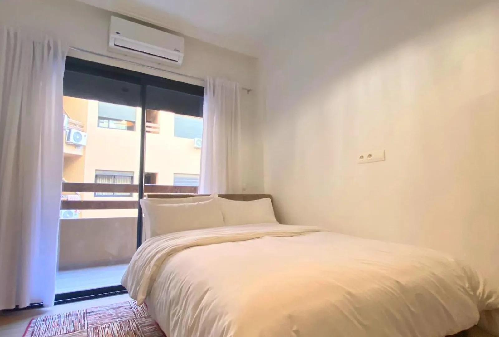 Apartment Le Modern Et Centrale Avec Piscine Et Parking Prive Marrakesh